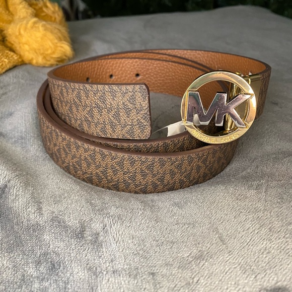 NWT ~~ MICHAEL KORS MK Signature
Reversible Belt Brown CHO Genuine
Leather - Picture 3 of 6
